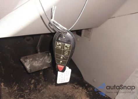 2012 Chrysler Town & Country Touring z USA, uszkodzony, nr VIN 2C4RC1BGXCR106528